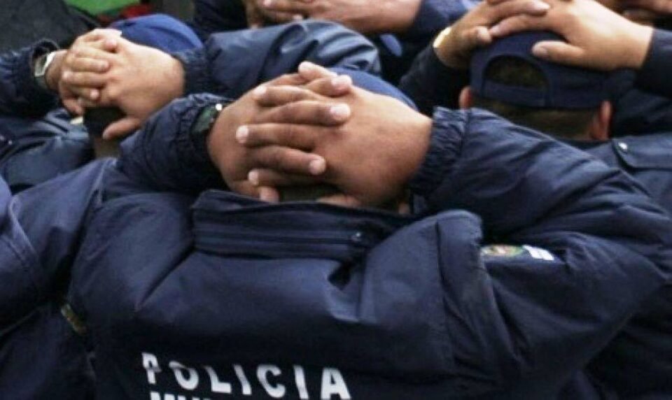 Cuatro Policías fueron detenidos en Libertador.