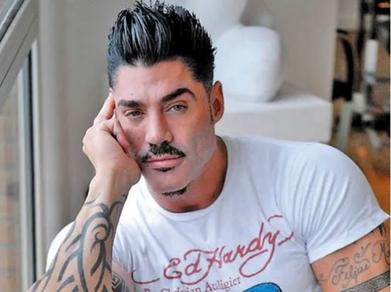 Se estrenó la serie de “El Comandante Fort”.