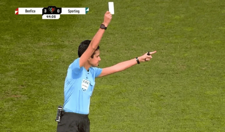 Fútbol: Por primera vez se sacó “Tarjeta Blanca” en un partido.