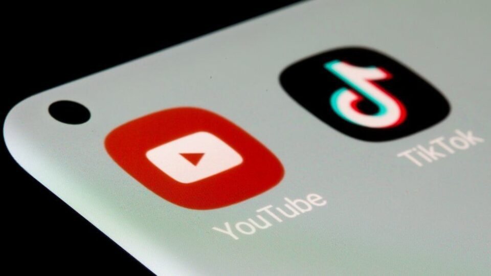 YouTube lucha contra TikTok.