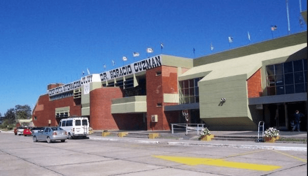 Secuestran cocaína en  el Aeropuerto «Horacio Guzmán», hay detenidos.