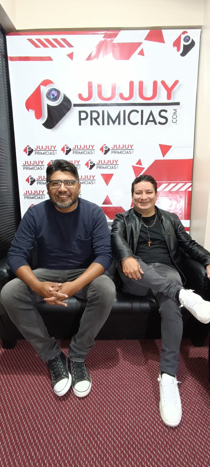 Imaná y los Tekis juntos en un sensacional videoclip.