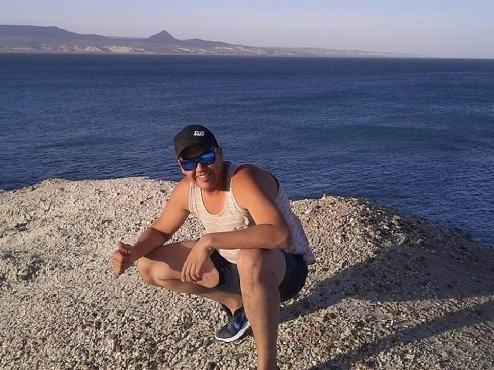 Estaba desaparecido, y sus restos fueron encontrados en un tiburón.