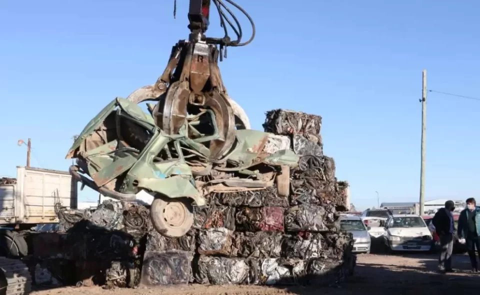 Los vehículos secuestrados, fuera de circulación, serán compactados.