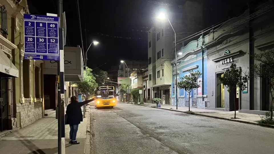 Dos empresas de colectivos decidieron levantar el Paro en Jujuy