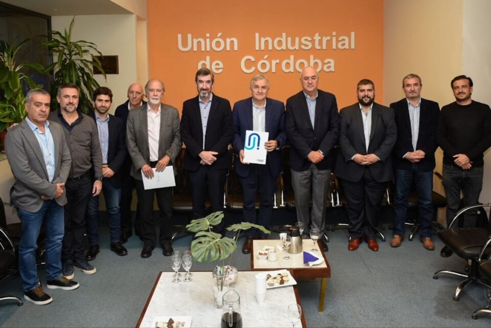 Morales dialogó con la Cúpula Industrial de Córdoba
