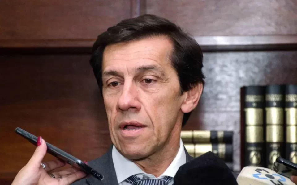 El Gobierno de Jujuy anunció aumento salarial del 10% y adelanto de aguinaldo