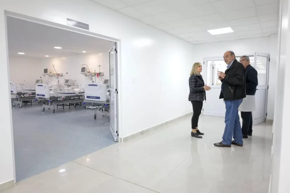 El Ministro Buljubasich, Supervisó los funcionamientos del Hospital Zabala