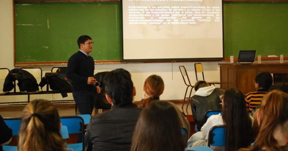 Masculinidades: Charla con el Licenciado Nicolás Sosa