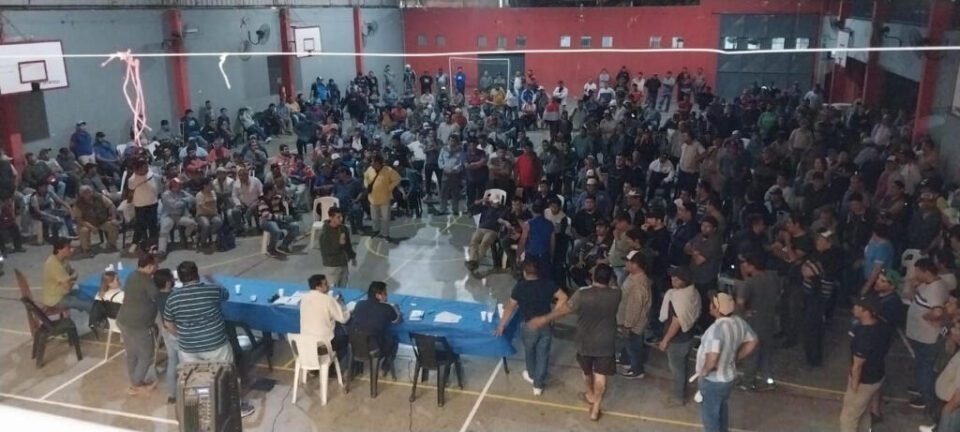 Ingenio Ledesma: Asamblea por aumento salarial