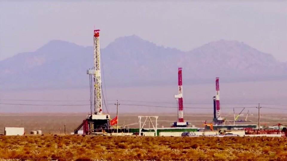 China perfora un agujero de 11 mil kilómetros