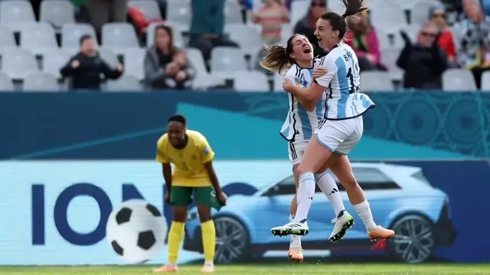 Mundial Femenino: Argentina empató 2 a 2 con Sudáfrica