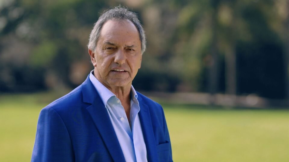 Daniel Scioli, “Sé del compromiso que tiene Rivarola”