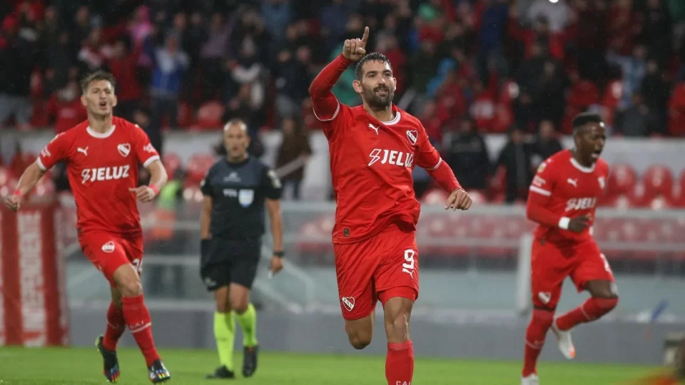 Independiente ganó y salió de la zona del descenso