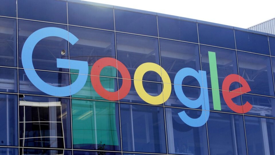 Acusan a Google de eliminar a la competencia