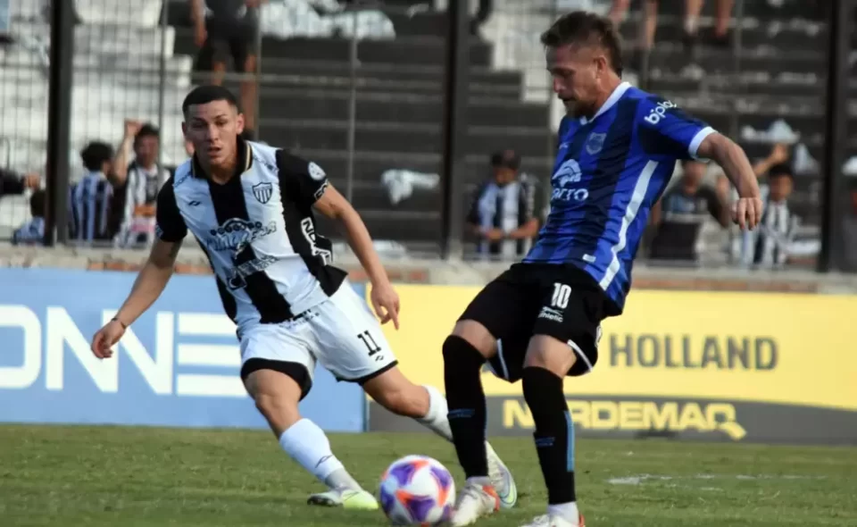 Gimnasia recibe a Chaco For Ever y busca otra victoria
