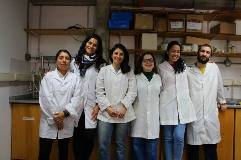 Científicas eliminan el glifosato del agua y alimentos