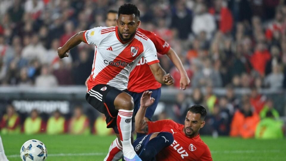 River ganó y es el único puntero en su zona