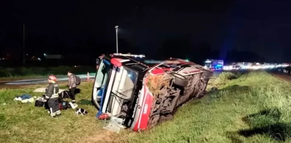 Volcó un Micro con estudiantes en Entre Ríos