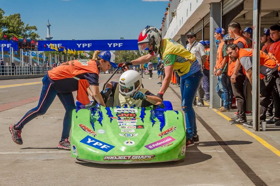 La ENET Nº 1 de Maimará participará en el desafío YPF con un auto electrónico