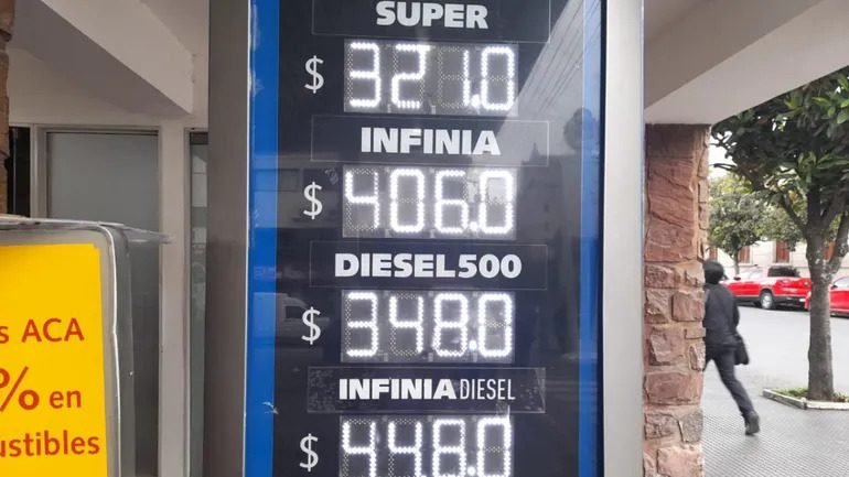 En Jujuy la nafta aumento un diez por ciento