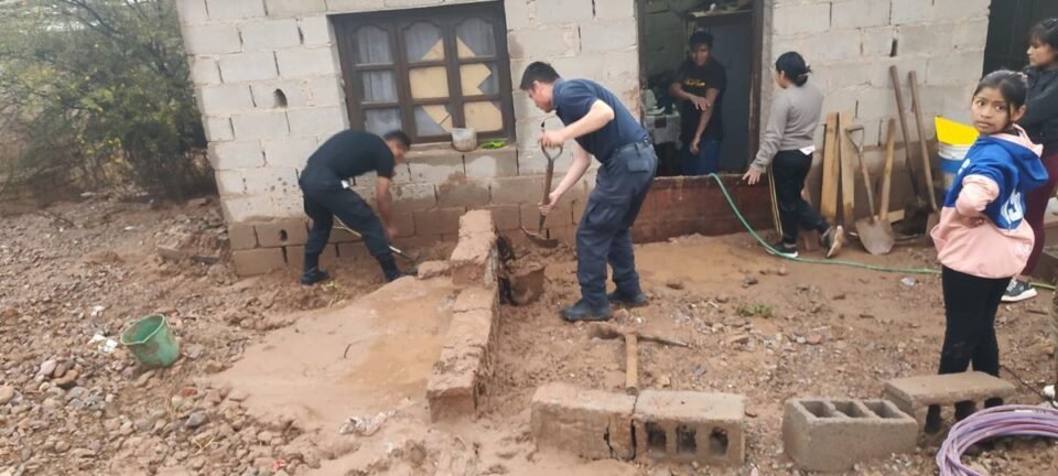 El Gobierno se hace presente en las inundaciones de la Quebrada
