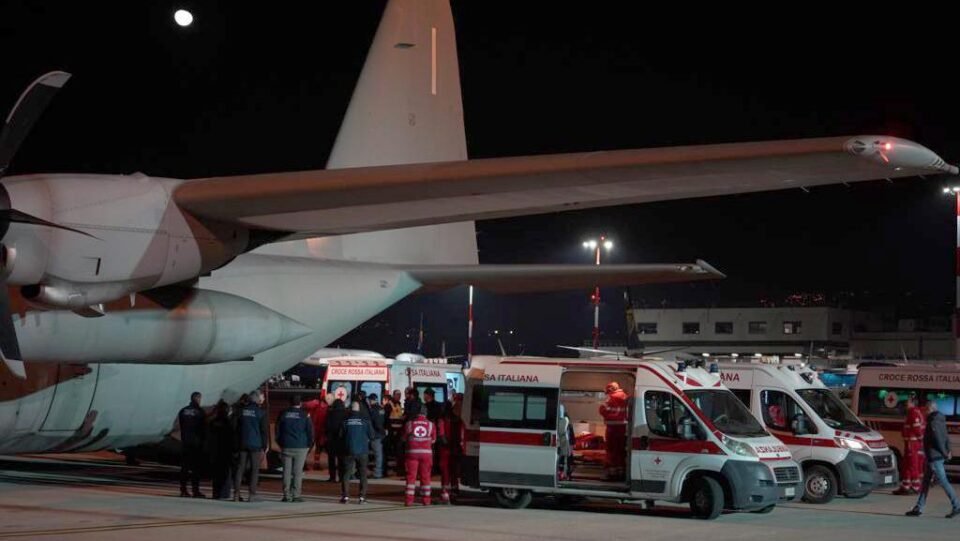Llegaron a Roma once niños de Gaza para ser curados