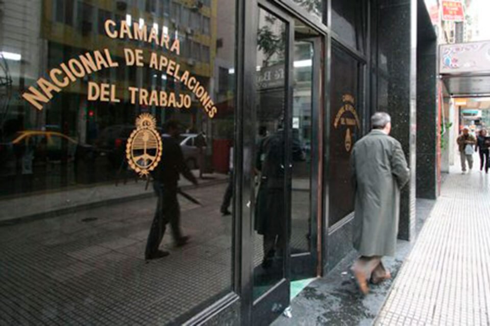 La Cámara de Trabajo frenó un capítulo del DNU de Milei