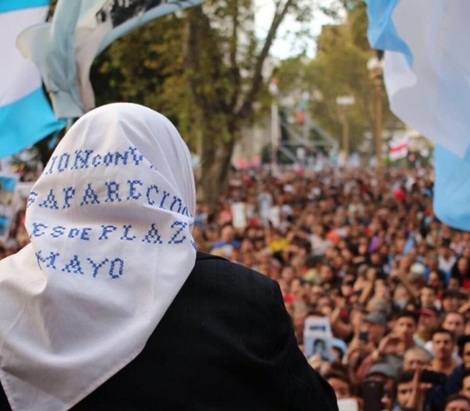 Madres de Plaza de Mayo denunciaron a Meta por censura 