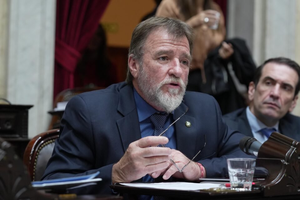 Ley Bases: Se incorporó el capítulo del Tabaco