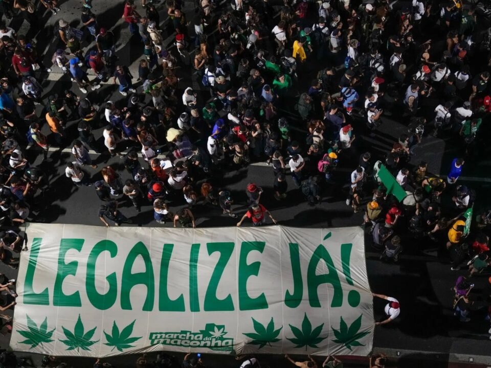 Brasil legalizó la Marihuana para uso personal 
