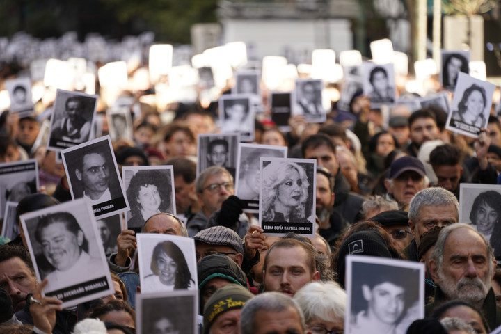 Decretaron duelo nacional por los 30 años de la AMIA 