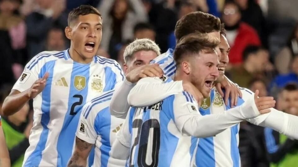Argentina derrotó a Chile en las Eliminatorias 