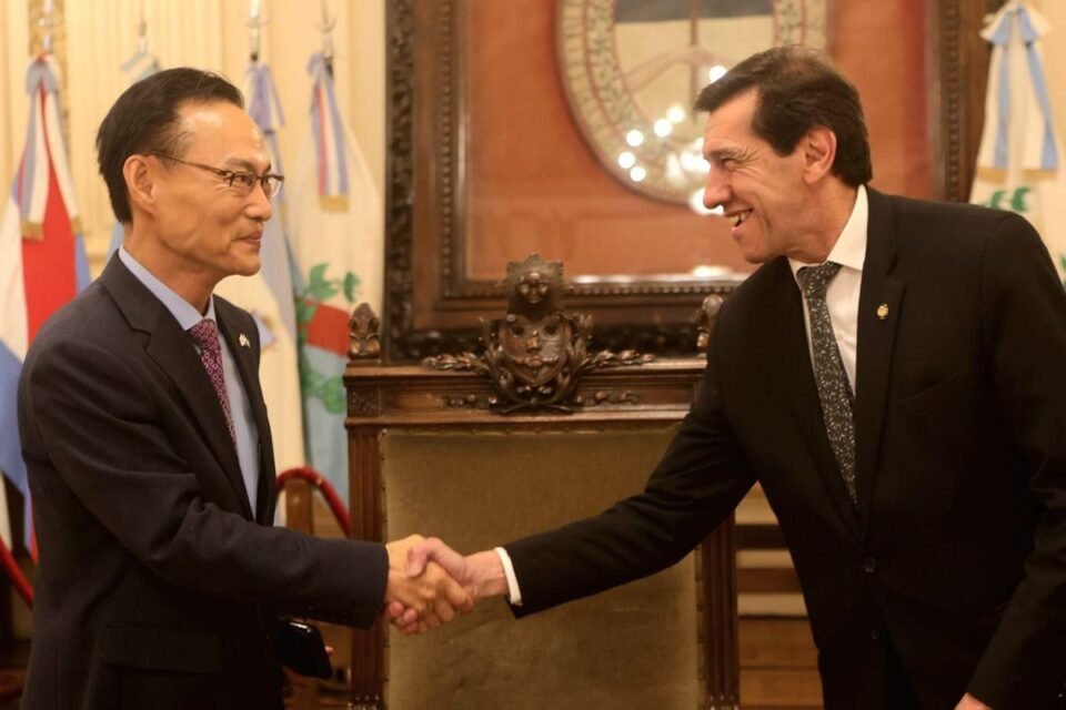 Sadir se reunió con el Embajador de Corea del Sur