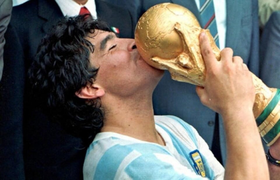 Un día como hoy, 25 de Noviembre, falleció Maradona 