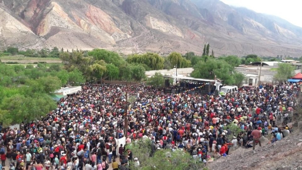 Funcionarán más colectivos para viajar a Maimará