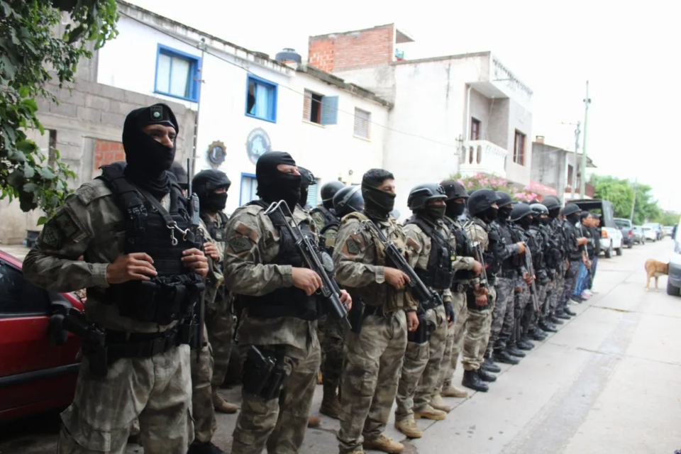 Realizaron allanamientos simultáneos en el Ramal 