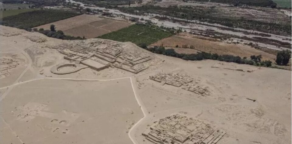 Perú: Descubrieron una pirámide de 5.000 años de antigüedad 