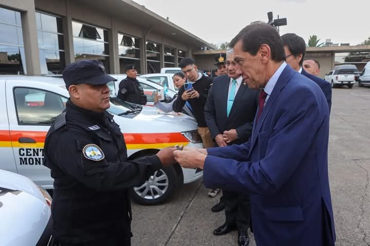 Entregaron unidades móviles a la Policía 