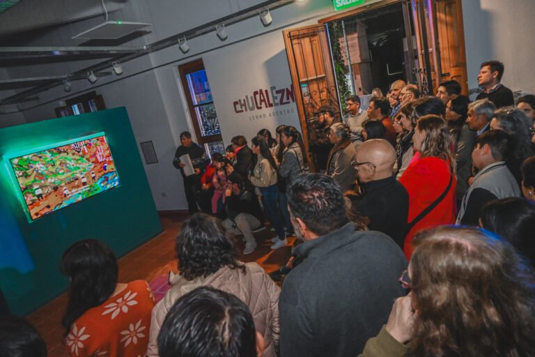 Inauguraron la muestra “Chucalezna Cerro Adentro” 