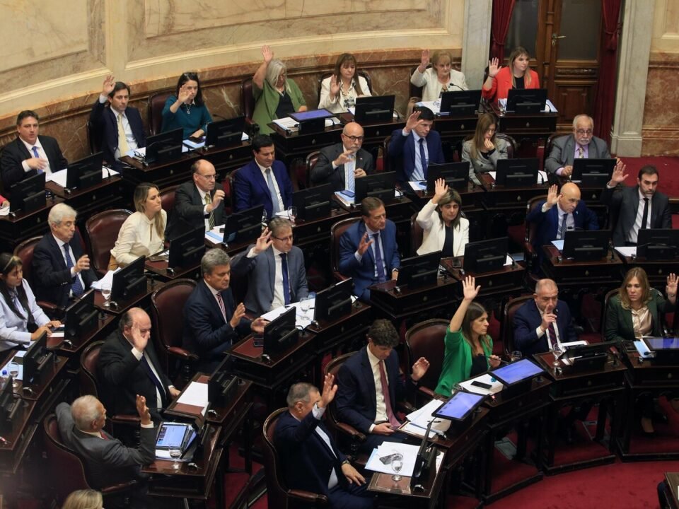 Los Senadores cobrarán más de .500.000 