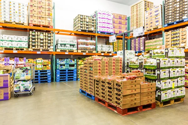 El consumo mayorista cayó 3,2% 
