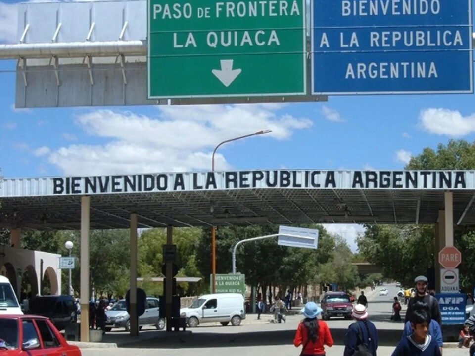 Modernización: Control biométrico en el paso internacional 