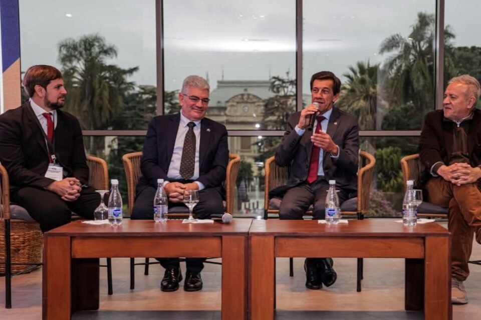 El Gobierno de Jujuy firmó un convenio con el Servicio Geológico Minero Argentino 