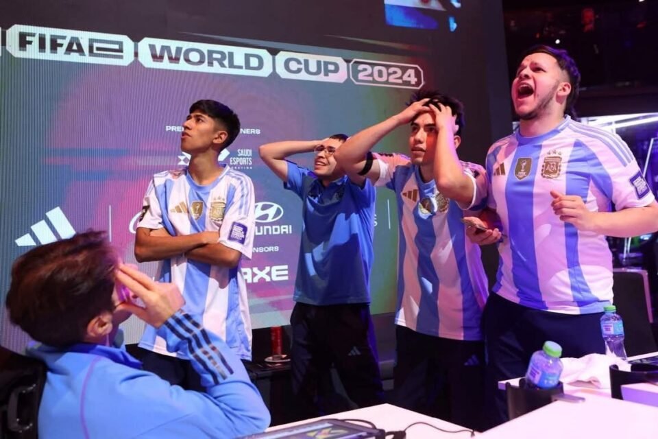 Dos jujeños competirán en los FIFAe World Cup 2025  