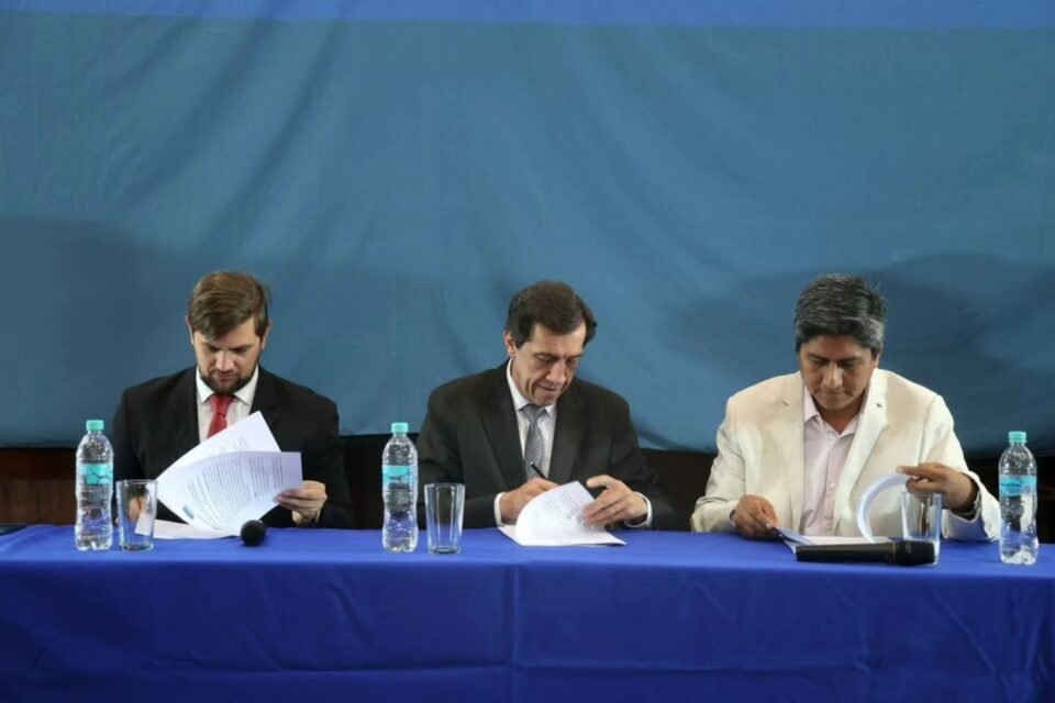 El Gobierno y la UNJu firmaron un convenio para fortalecer la minería 
