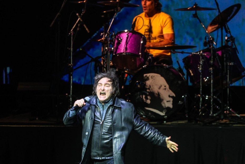 Javier Milei presentó su libro en el Movistar Arena 