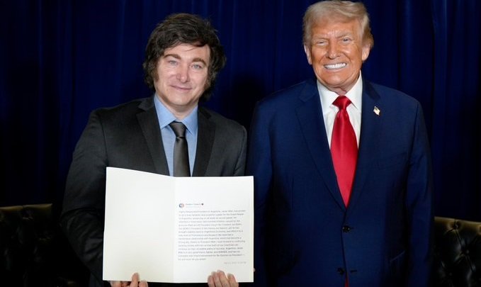 Milei regresa a la Argentina tras su reunión con Donald Trump