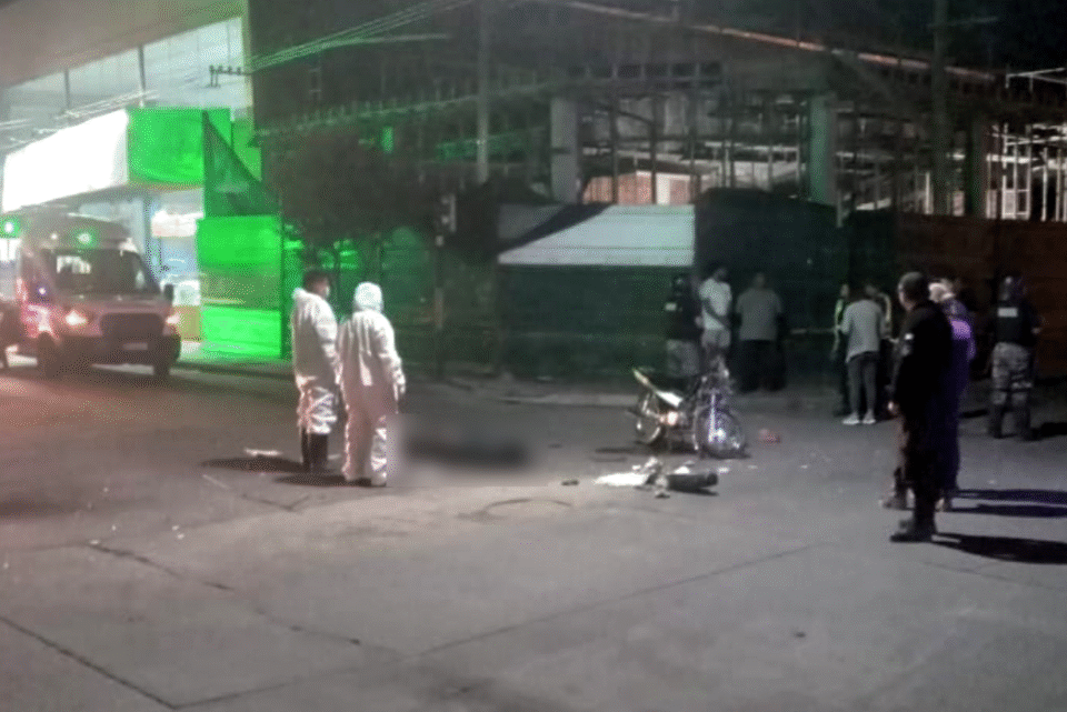 Un motociclista perdió la vida tras chocar con un colectivo 