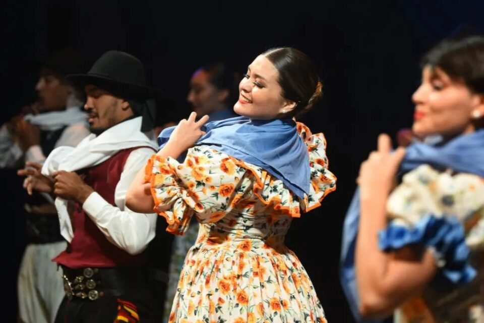 Invitan a participar de la muestra artística “Patio Criollo” 